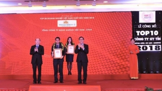 Doanh thu hơn 100 nghìn tỷ đồng, Vietnam Airlines lọt top 10 doanh nghiệp xuất sắc nhất