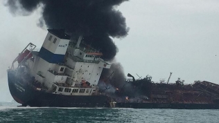 Số phận các thuyền viên Việt Nam trên tàu cháy tại Hong Kong thế nào?
