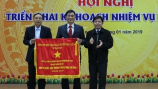 Cảng vụ hàng hải Quảng Ninh đón nhận Cờ thi đua của Chính phủ