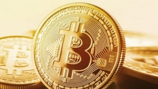 Giá trị đồng Bitcoin lần đầu tiên vượt ngưỡng 60.000 USD