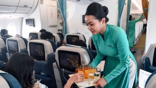 Vietnam Airlines khôi phục dịch vụ ăn uống trên chuyến bay từ ngày 15/1