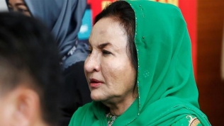 Vợ cựu Thủ tướng Malaysia bị buộc tội nhận 45 triệu USD hối lộ