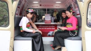 Đợt 1 điểm giao dịch lưu động bằng ô tô chuyên dùng: Agribank phục vụ hơn 225.000 lượt khách hàng