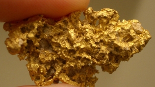 Công ty đào vàng đầu tiên lên sàn chứng khoán Việt Nam