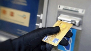 Bắt nhóm nghi phạm gắn thiết bị trộm 1,5 tỷ đồng từ ATM