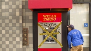 NHNN thu hồi giấy phép văn phòng đại diện của Wells Fargo Bank tại TP. HCM