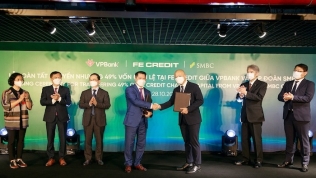 VPBank hoàn tất thỏa thuận bán 49% vốn tại FE Credit cho SMBC Group