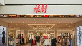 Sàn thương mại điện tử đầu tiên ở Việt Nam ngưng kinh doanh hàng H&M