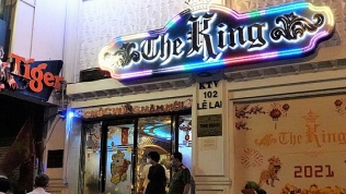 TP. HCM rút giấy phép kinh doanh nhà hàng The King do cho khách vào hát karaoke