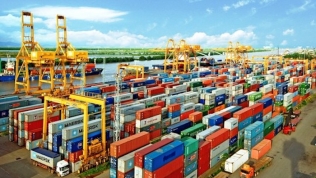 Bộ Công Thương đề nghị giảm phí lưu container, lưu kho, bãi hàng hóa cho doanh nghiệp