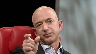 Tài sản của ông chủ Amazon 'bốc hơi' 3,2 tỷ USD chỉ trong 1 giờ