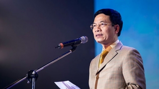 CEO Nguyễn Mạnh Hùng: 'Hãy cảm nhận giá trị thiêng liêng từ gia đình'