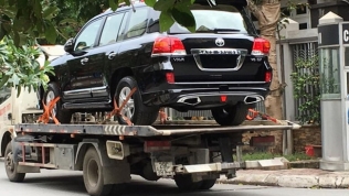 Từ Lexus Trịnh Xuân Thanh đến 'tự nguyện tặng xe tiền tỷ' ở Ninh Bình