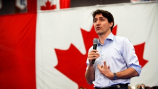 Kế hoạch đánh thuế carbon của Thủ tướng Canada