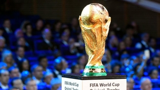 Bản quyền phát sóng World Cup 2018: Gánh nặng hay mỏ vàng?