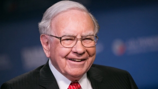 Warren Buffett từng làm việc không hỏi mức lương