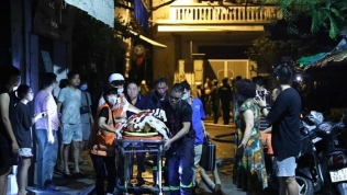 Hà Nội: Nhiều người tử vong trong vụ cháy chung cư mini phố Khương Hạ