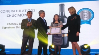 Rượu vang Việt Nam lần đầu tiên thắng giải thắng quốc tế Cathay Pacific