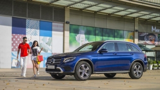 Giá xe Mercedes tháng 6/2018: Ẩn số 'em út' GLC 200 giá rẻ
