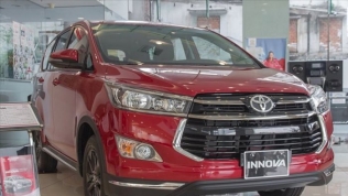 Giá xe Toyota mới nhất tháng 6/2018: Innova giảm 'kịch sàn'