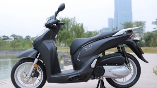 Bảng giá xe máy Honda SH: SH300i tăng 10 triệu đồng, giá ngang Kia Morning