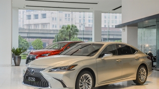 Lexus ES 2021 mở bán tại Việt Nam, giá thấp nhất 2,54 tỷ đồng