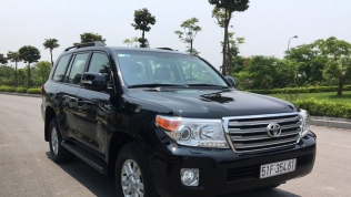 Toyota Land Cruiser VX 2015 rao bán 2,4 tỷ đồng, điều gì khiến mẫu xe này giữ giá?