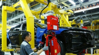 Ngành công nghiệp ô tô Việt Nam: Chính sách nội địa hoá không còn duy trì được lợi thế