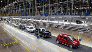 6 tháng đầu năm: Ô tô nội xuất xưởng 232.400 xe, gấp 3,5 lần xe nhập khẩu