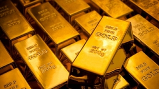 Giá vàng hôm nay (6/8): Tương lai khó đoán, chuyên gia 'bất đồng' về giá vàng