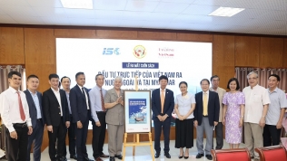 Chuyên gia, doanh nhân đánh giá cao cuốn sách 'Đầu tư trực tiếp ra nước ngoài và tại Myanmar'