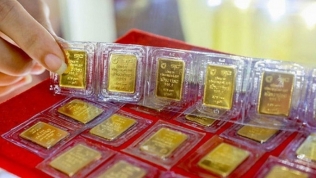 Giá vàng hôm nay tăng sốc: Vàng SJC đắt thêm 300.000 đồng/lượng