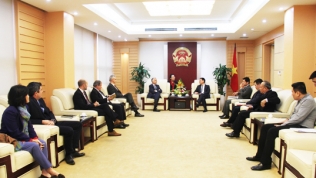 Bộ trưởng Nguyễn Mạnh Hùng 'mách nước' giúp K+ thành công tại thị trường Việt Nam
