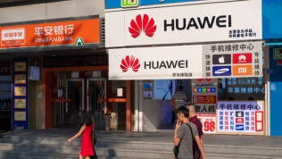 Doanh số điện thoại Huawei đang sụt giảm với tốc độ phi mã