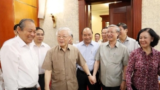 Tổng bí thư, Chủ tịch nước Nguyễn Phú Trọng chủ trì họp Bộ Chính trị