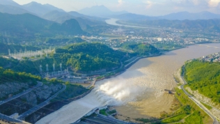EVN 'rót' hơn 9.200 tỷ đồng để mở rộng thủy điện Hòa Bình