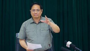 Thủ tướng: 'Chậm nhất tới tháng 9/2024 phải hoàn thành nhà ga T3 Tân Sơn Nhất'