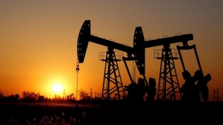 Giá dầu sẽ lại sụt giảm mạnh?