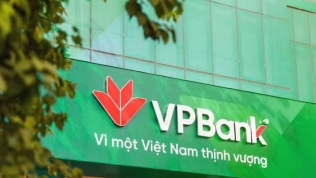 Lãnh đạo VPBank kỳ vọng lãi suất hạ nhiệt từ quý III, tiếp tục đàm phán bán vốn
