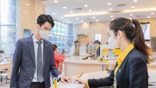 Nam A Bank ra mắt gói dịch vụ tài chính 7 trong 1