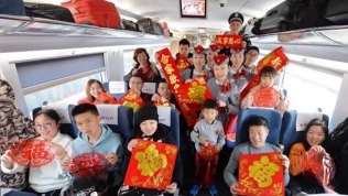 Đường sắt Trung Quốc mùa 'xuân vận': Giá rẻ bất ngờ, đi 2.000km chỉ tốn 160.000 đồng
