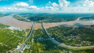 Cầu Mỹ Thuận 2 chính thức hợp long, cao tốc TP.HCM - Cần Thơ sắp thông tuyến