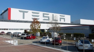 Chuyên gia nhận định cổ phiếu Tesla chỉ nên nằm ở mức 150 USD