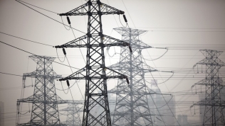 Trung Quốc cắt điện luân phiên ở Bắc Kinh và Thượng Hải, dự kiến tăng giá điện