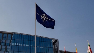 NATO tuyên bố chưa phải thời điểm thích hợp để Ukraine gia nhập khối