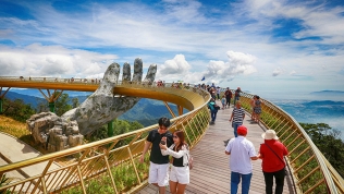 Khách quốc tế ở Quảng Nam có thể tham quan các điểm du lịch của TP. Đà Nẵng