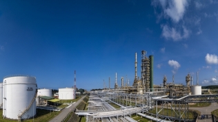 Quảng Ngãi đề xuất hướng gỡ khó xuất khẩu cho nhà máy lọc dầu Dung Quất