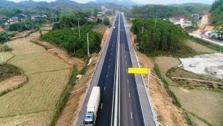 Tìm nhà thầu cho dự án cao tốc Vạn Ninh - Cam Lộ gần 10.000 tỷ