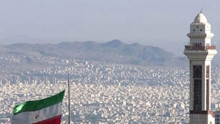 Mỹ và 6 nước áp đặt trừng phạt 25 tập đoàn, cá nhân liên quan Iran