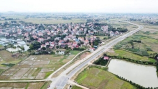 Phát triển Khu dịch vụ tổng hợp, logistics 30ha ở Bắc Giang